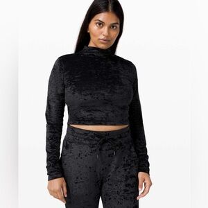 EUC! lululemon All Aligned Crushed Velvet Mock Neck